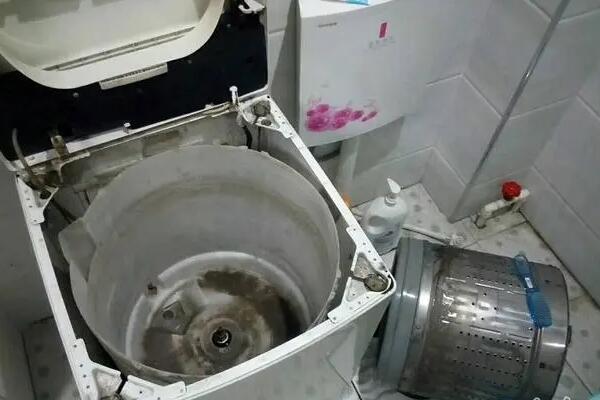 滚筒洗衣机打不开怎么维修 滚筒洗衣机无法打开维修